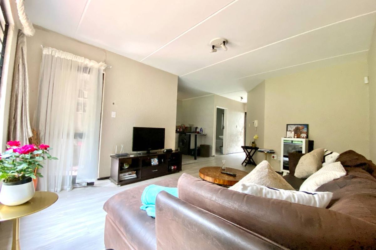 MODERN ONE BED APARTMENT IN MORNINGSIDE - Photo 5