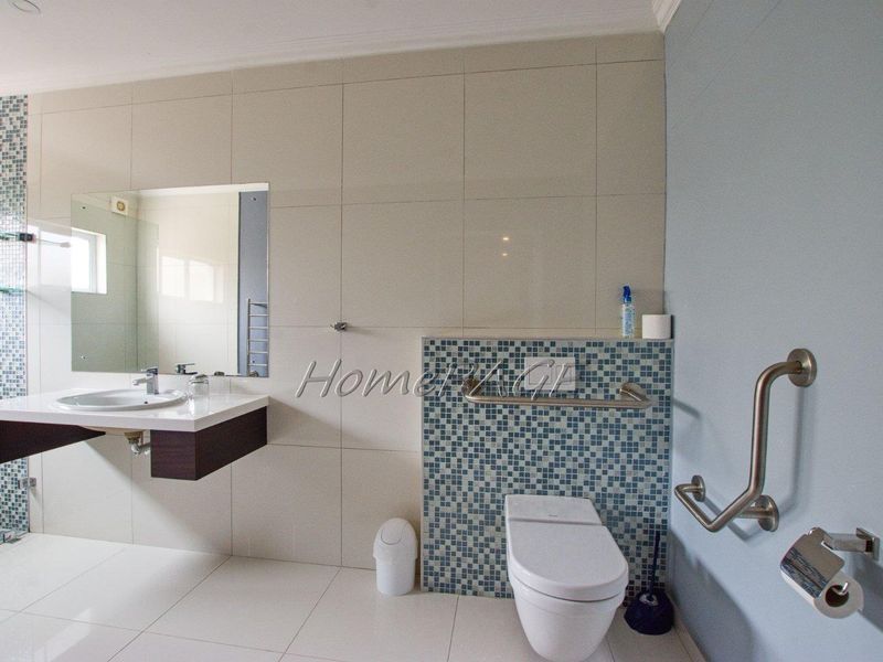 Swakopmund:  BEAUTIFUL UPMARKET Guesthouse is for Sale - Photo 10