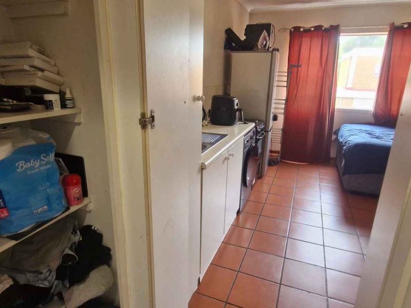 Ideal Bachelor Pad Close to UP Medical Campus - Photo 7