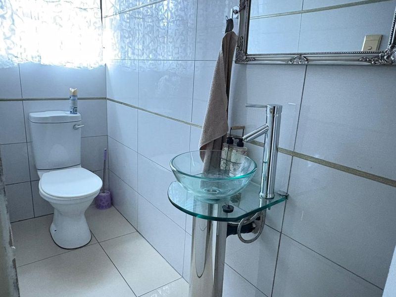 3 Bedroom House For Sale Vanderbijlpark CE4 - Photo 7