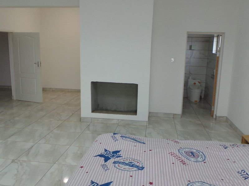 This home close to the Lagoon could easily be converted into a Guesthouse. - Photo 9