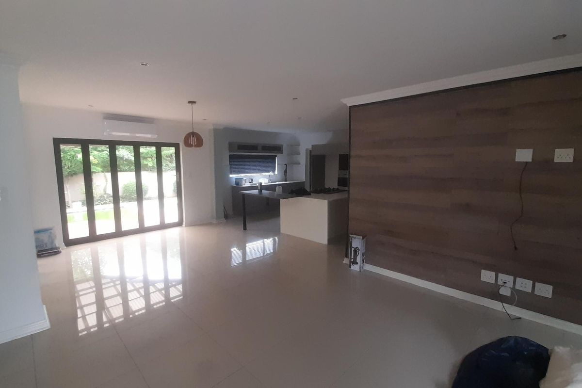 Birdwood Estate: A Modern Sanctuary - Photo 5