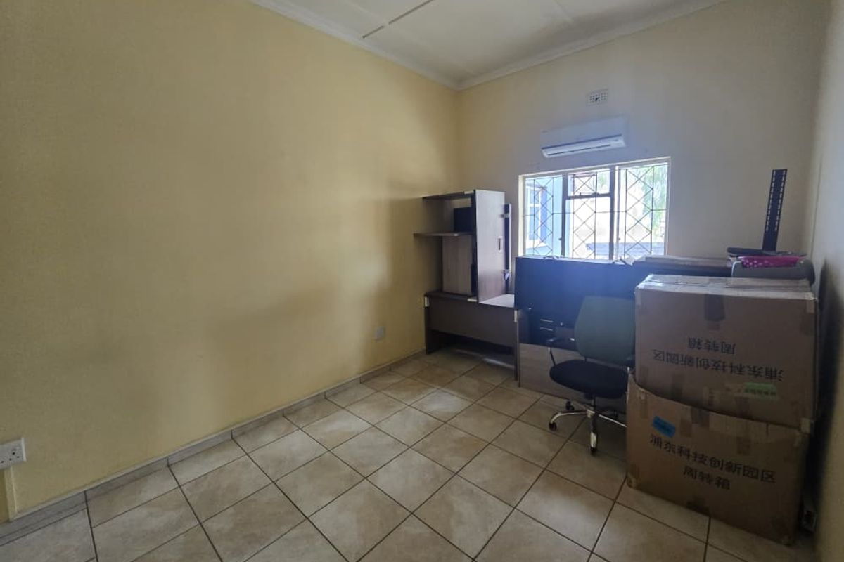 Prime Office Property for Sale - Windhoek Central - Photo 5