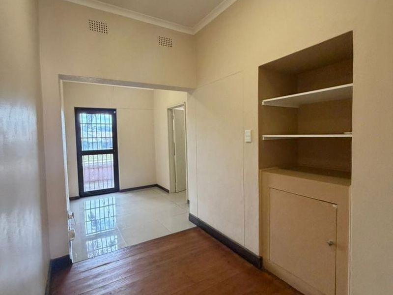 Office Space To Let - Photo 7