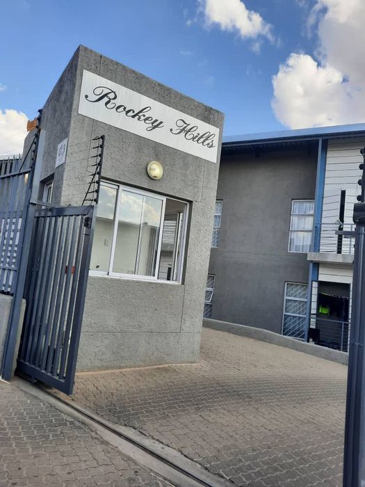 Property #2485587, Townhouse For Sale in Rocky Crest