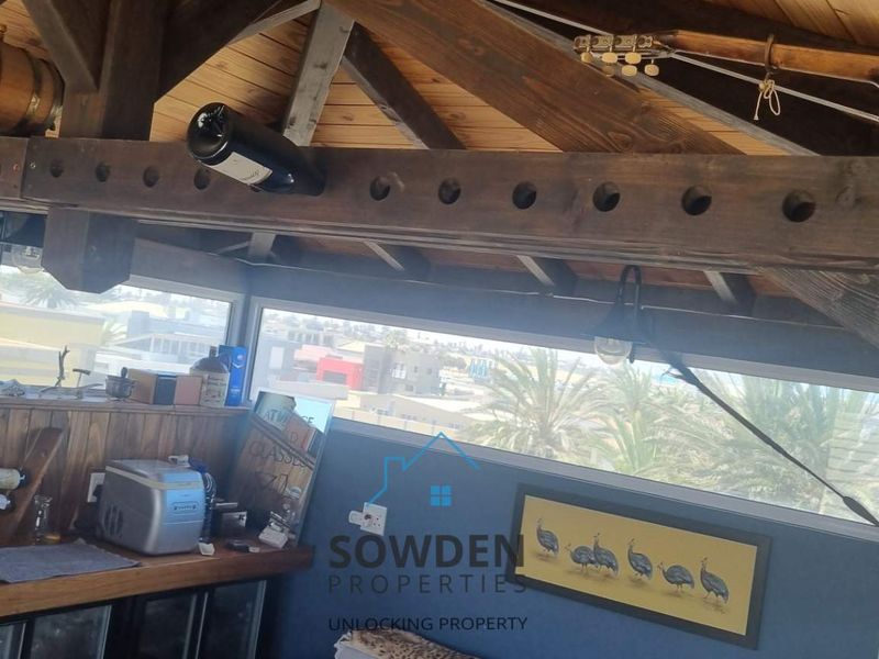 Ocean Views and Modern Comfort in Swakopmund! - Photo 6