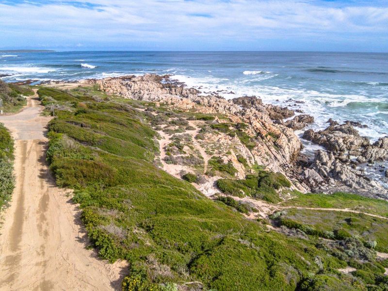 Shore-line Show-stopper - Photo 9
