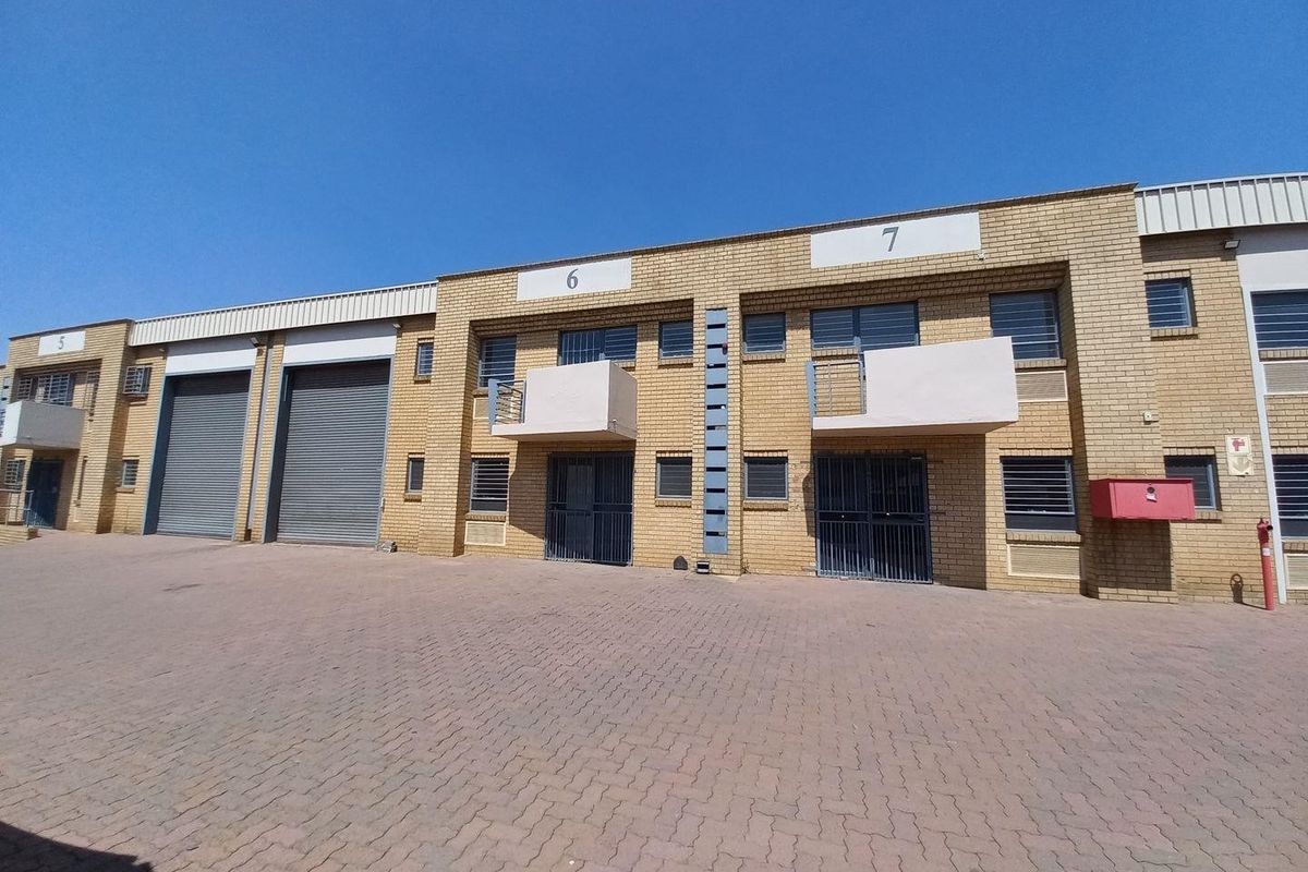 566m2 Driehoek Warehouse To Let - Photo 4