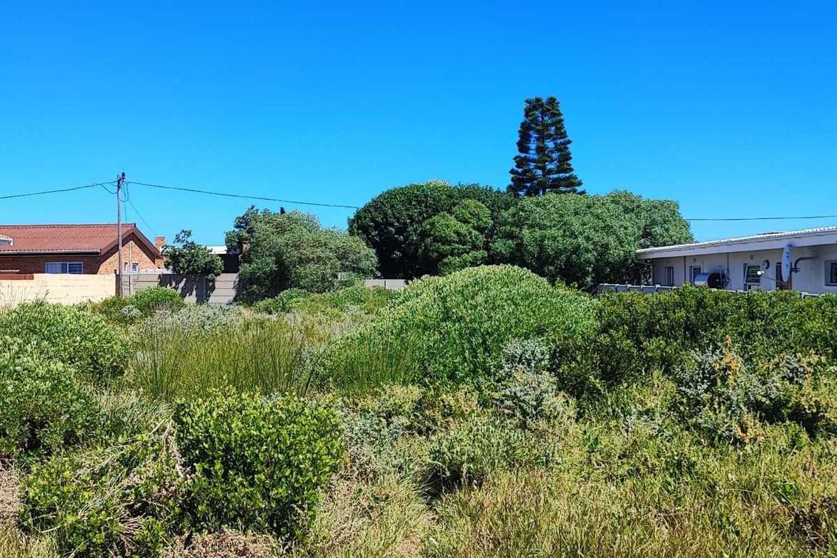 Vacant Land in Franskraal: Excellent Location, Level stand, Distant Sea Views - Photo 4