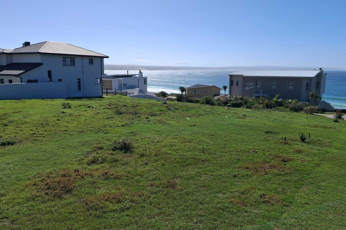 Corner stand with sweeping sea views - Photo 2