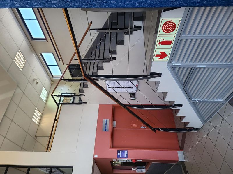 WELL LOCATED OFFICE/WAREHOUSE FOR SALE - Photo 10