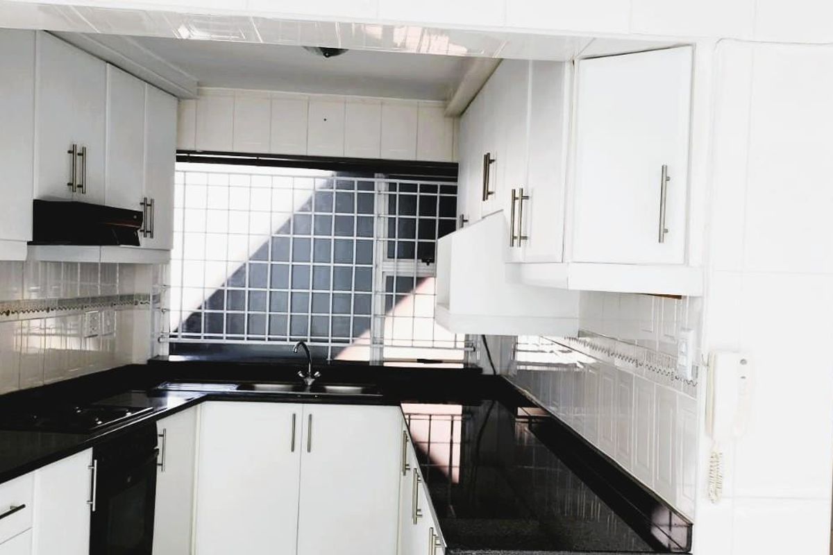 South Beach Apartment  - Lock up and go!! - Photo 4
