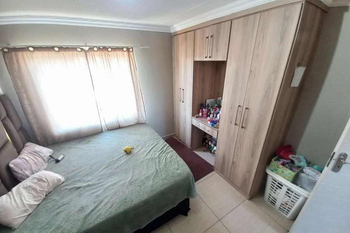 Spacious Living and Peace of Mind in Grand West Estate! - Photo 5