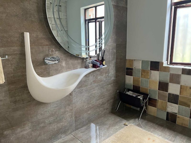 MAGNIFICENT LUXURY PROPERTY FOR RENT - Photo 8