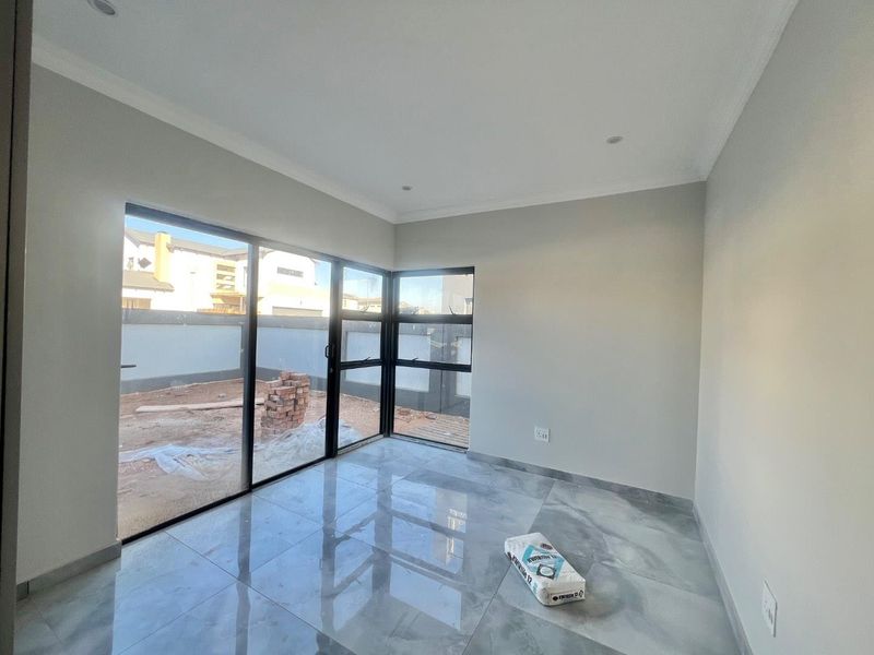 Modern Off-Plan 3-Bedroom Home with Study & 3 Balconies - Photo 8