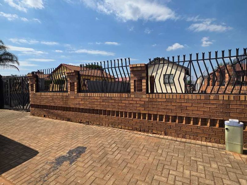 2 Bedrooms family home for sale on a massive stand - Photo 4