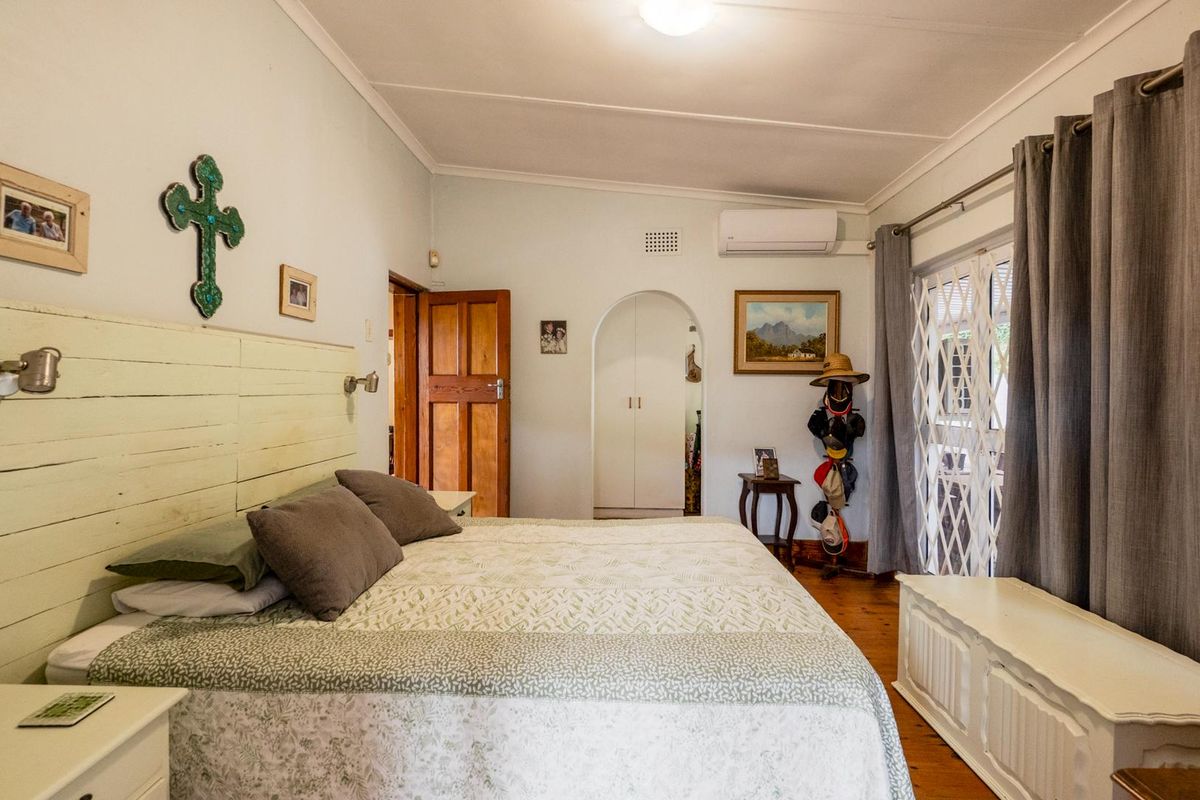 Spacious Family home - Photo 2