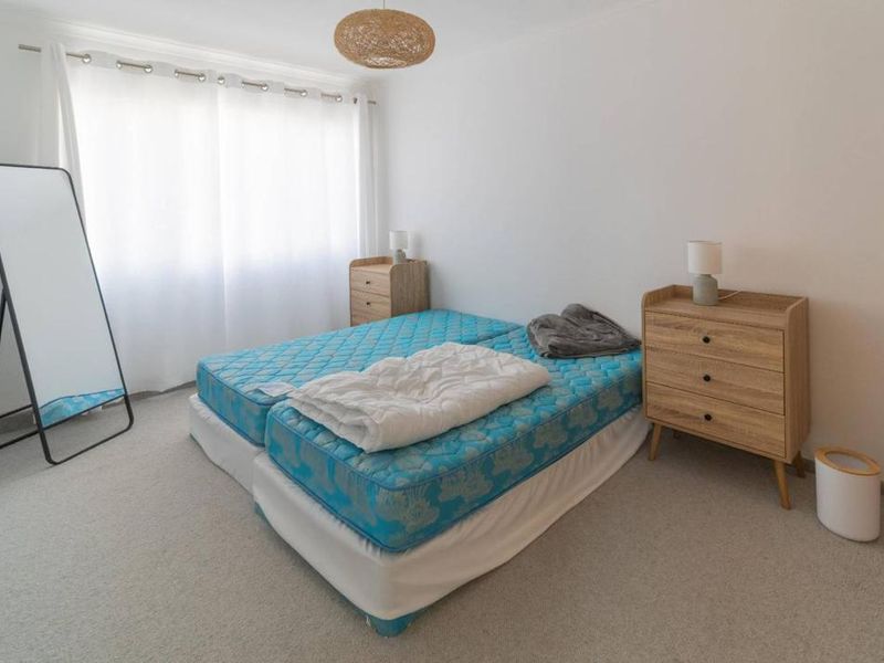 Very spacious 3-bedroom townhouse with 2-bedroom flat - Photo 4