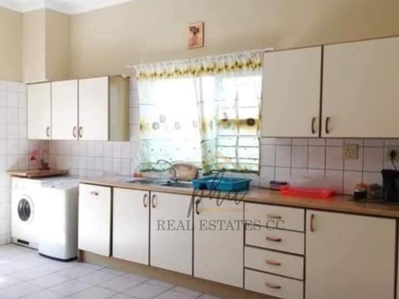 3 Bedr home with 2 flats for sale in Walvis Bay - Photo 6