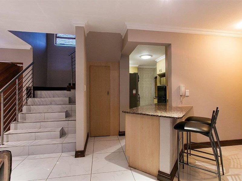4 bedrooms Townhouse in FAERIE GLEN - Photo 10