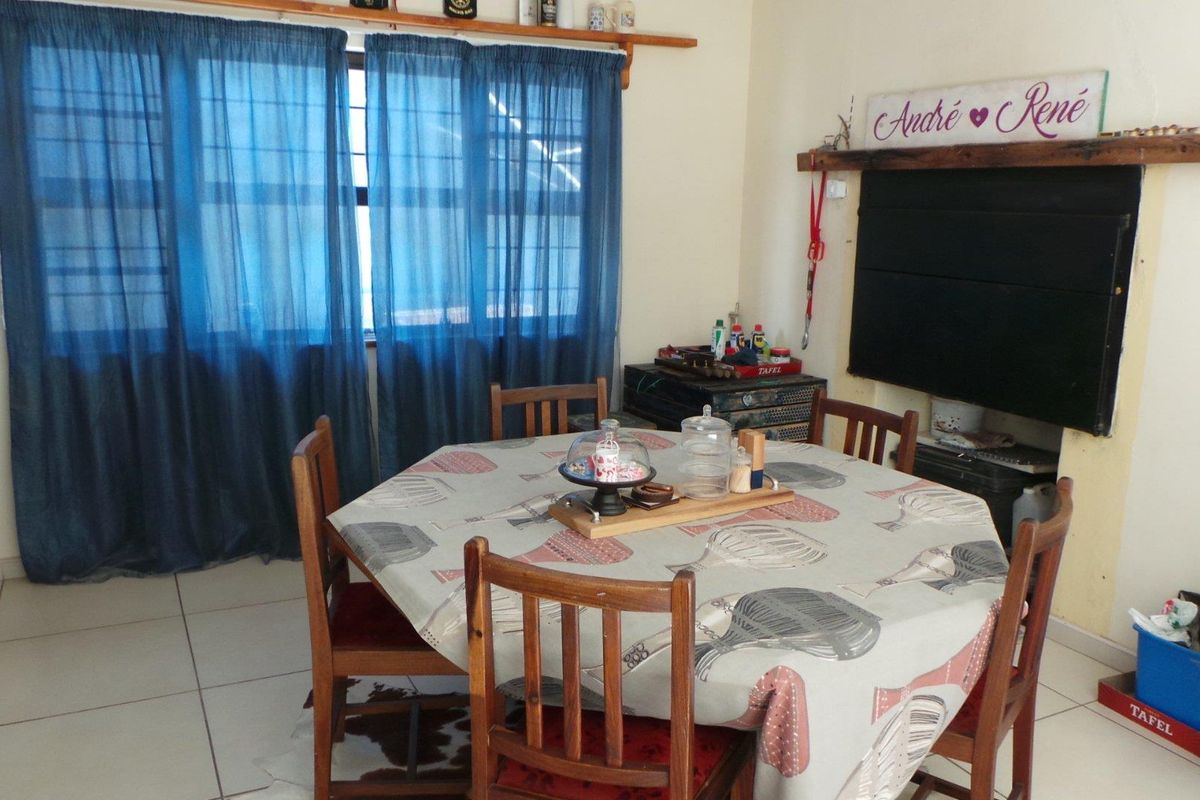 Spacious home on large plot close to Duneside School and Dunes Mall - Photo 3