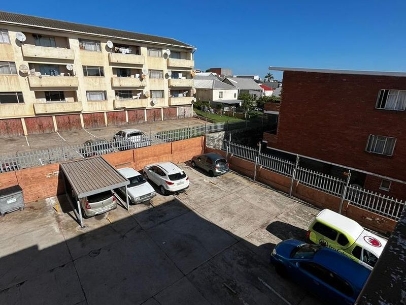 2 Bedroom Apartment in the heart of North End - Photo 2