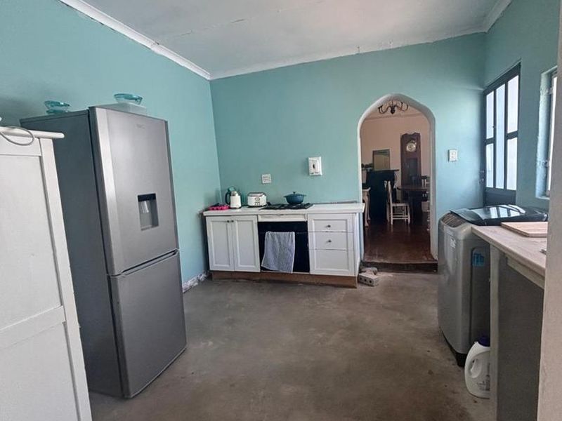 WOODSTOCK PROPERTY FOR SALE - Photo 2