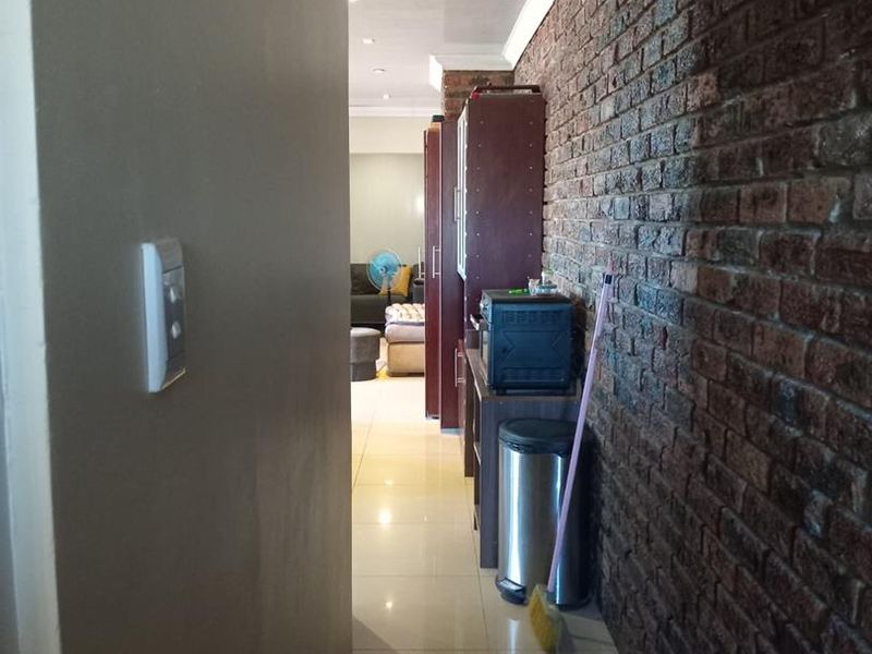 6 BEDROOM DOUBLE STOREY FAMILY HOME FOR SALE!!! - Photo 9