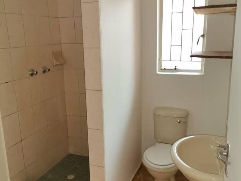 Freestanding House For Sale In Ondangwa Extension No 2 - Photo 8