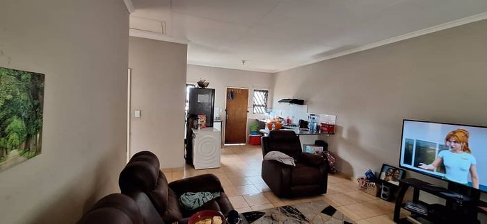Property #2565360, Apartment For Sale in Otjomuise