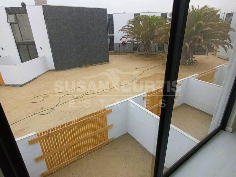 NEWLY BUILT MODERN APARTMENT - Photo 10