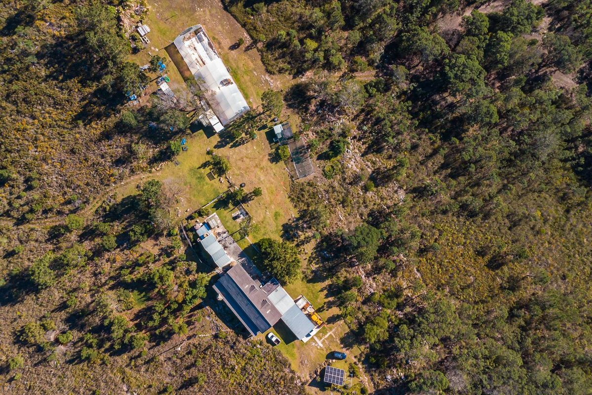 Set within an unspoiled landscape of indigenous Fynbos, this exceptional lifestyle farm... - Photo 3