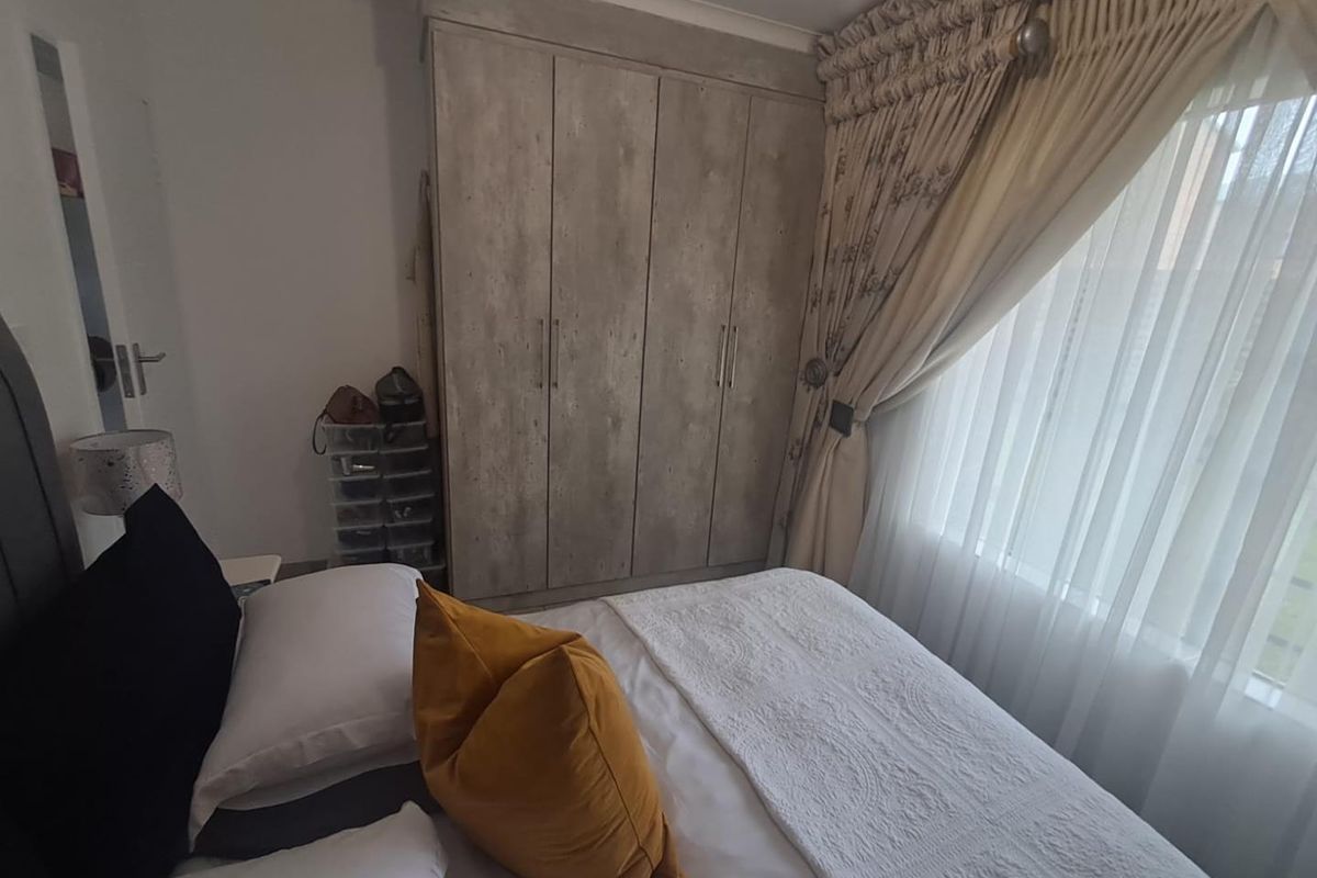 Elegant 4-Bedroom Ground Unit in Sagewood, Midrand - Photo 3