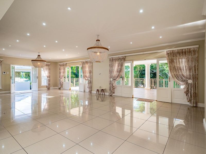 A RARE PRIVATE ESTATE IN THE HEART OF KLOOF! - Photo 5