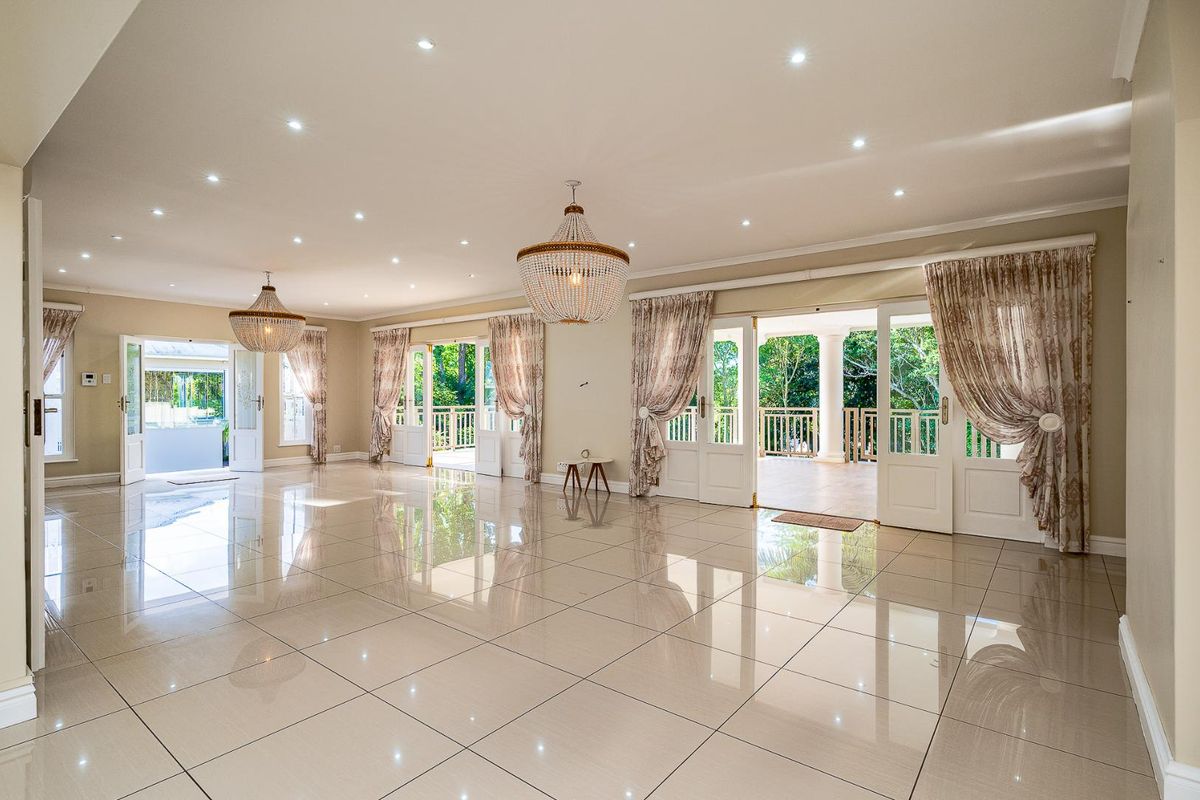 A RARE PRIVATE ESTATE IN THE HEART OF KLOOF! - Photo 5