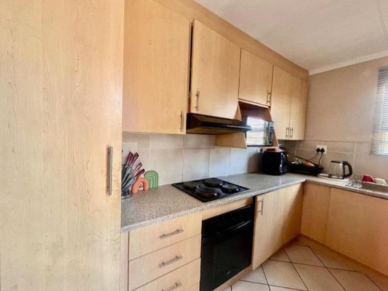 Family Home For Sale - Photo 5