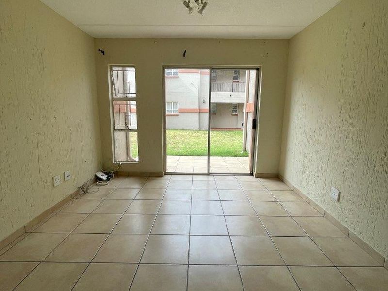 Ground Floor 2-Bedroom Apartment in Ormonde View Estates - Photo 3