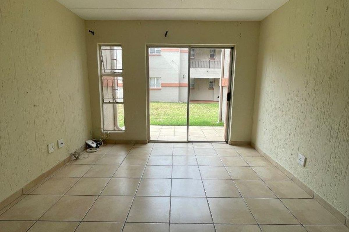 Ground Floor 2-Bedroom Apartment in Ormonde View Estates - Photo 3