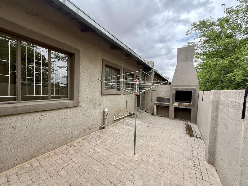 2 Bedroom Townhouse For Sale in Pionierspark Ext 1 - Photo 8