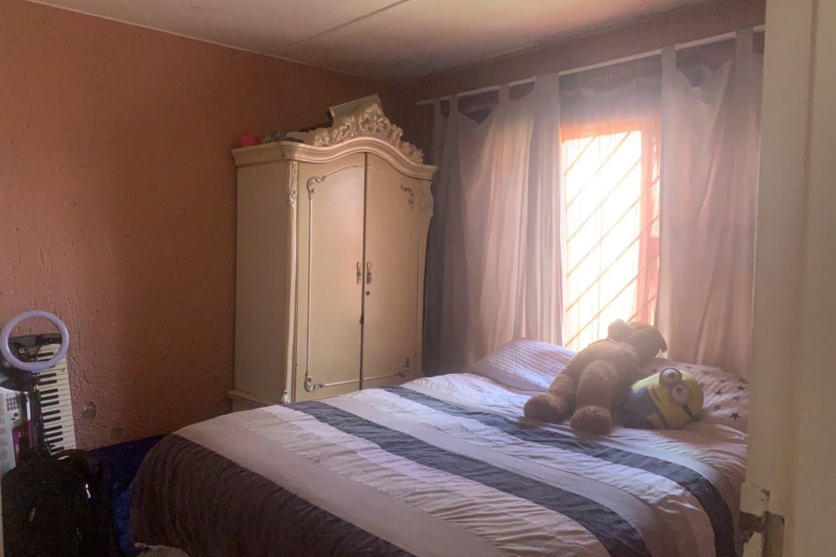 2 bedroom apartment for sale - Photo 2