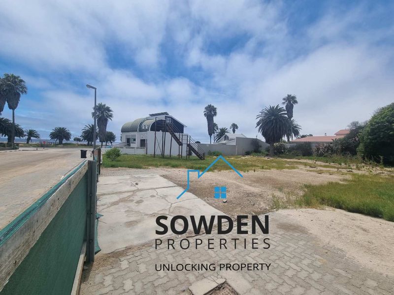 Exceptional Opportunity: Prime Vacant Plot in Swakopmund - Photo 2