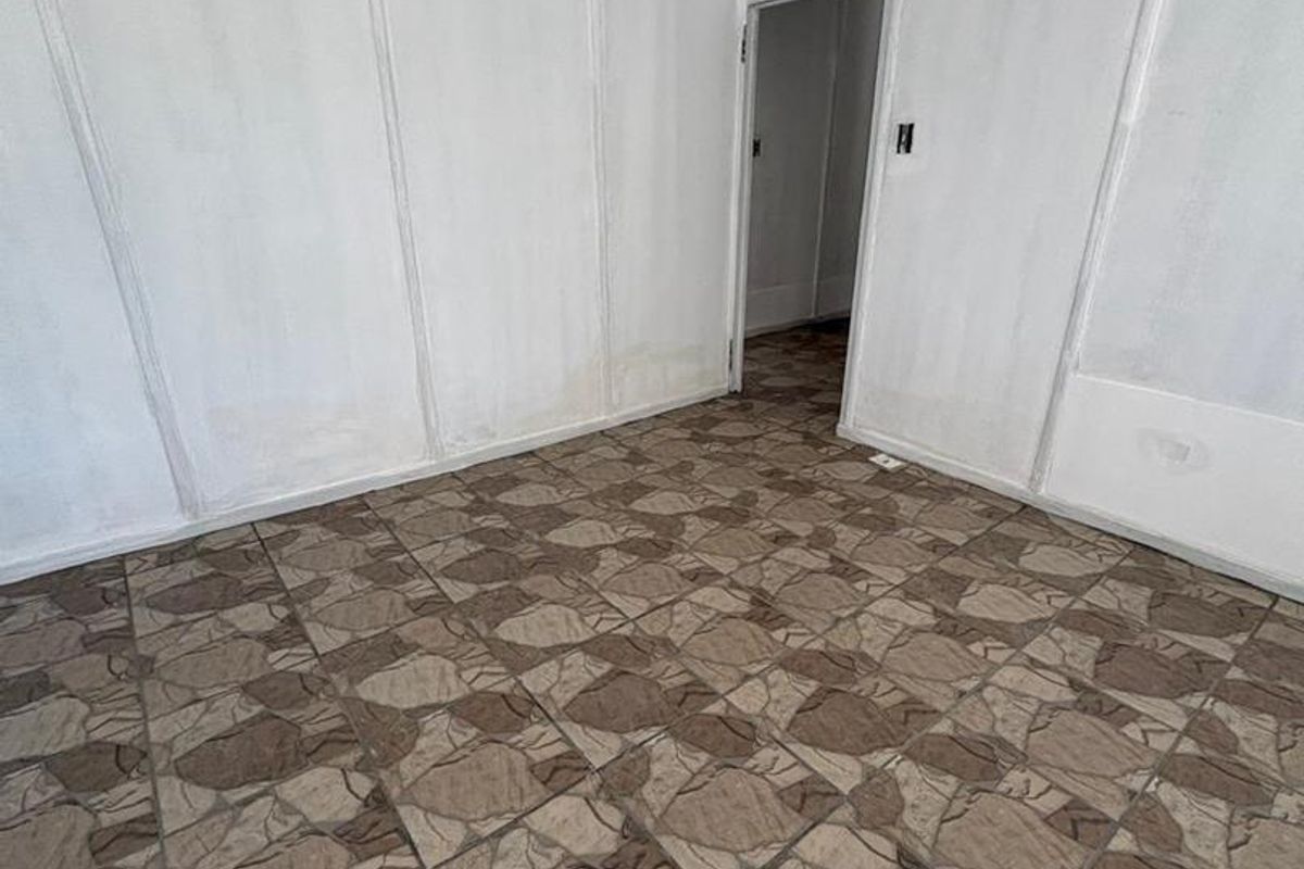 INCOME-GENERATING PROPERTY – PRIME LOCATION! An exceptional investment opportunity awaits! Exclusive Mandate. - Photo 5