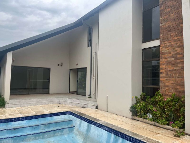 Elegant 5 Bedroom Family Home for Sale | Double Storey with Pool, Garden & Staff Quarters - Photo 2