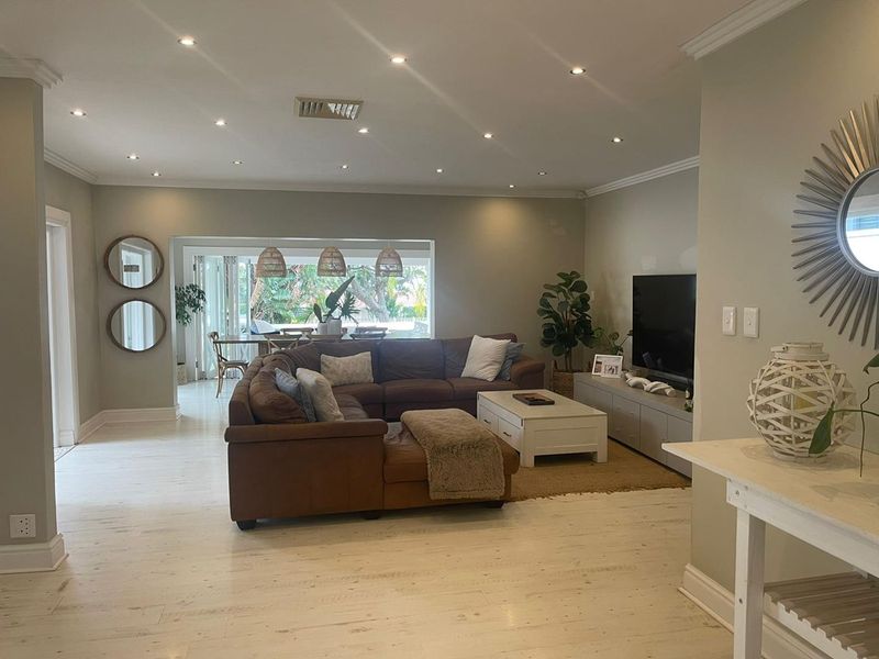 Hendra Estates - Where Luxury Meets Convenience Exquisite 3 Bedroom house for Sale!! - Photo 7