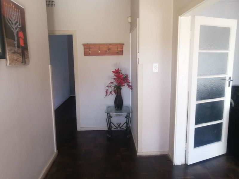 Spacious house in Linmeyer with a flatlet! - Photo 4