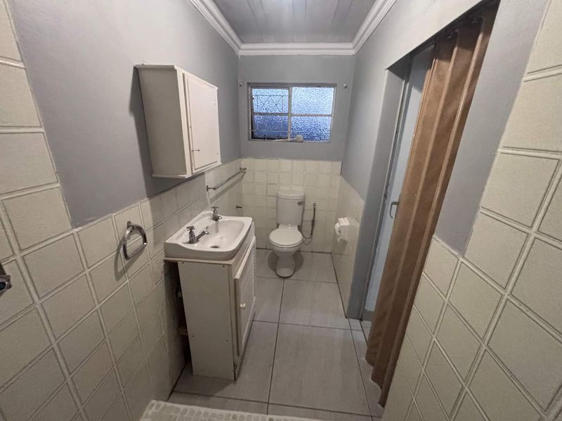 Secure 1 Bedroom Flatlet to Rent in Hayfields, Pietermaritzburg - Photo 8