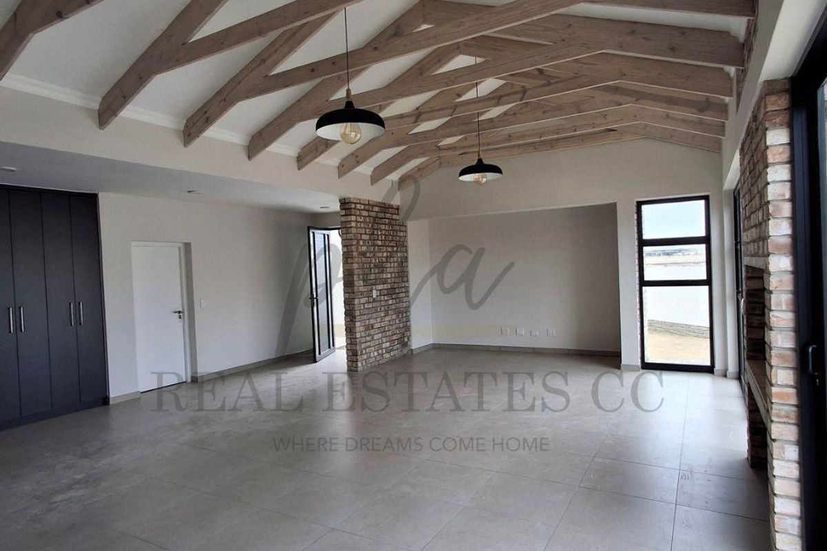 Modern Family Home Under Construction. - Photo 4
