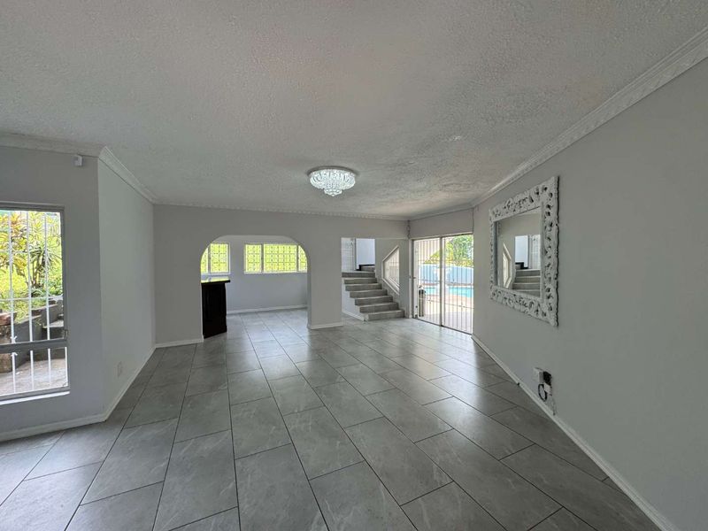 Hendra Estates - Stunning 5 Bedroom Home For Rent In Umhlanga Rocks - Photo 4