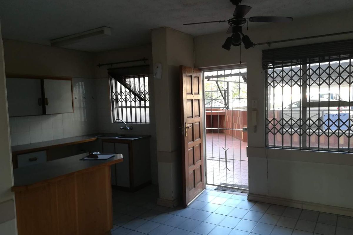 The Hill, 1 bedroom to rent - Photo 5