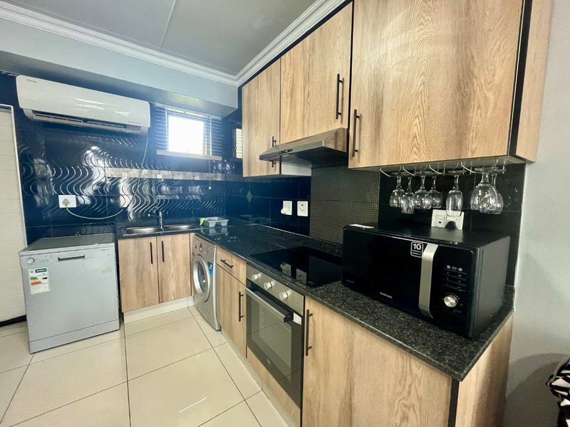 Hendra - Renovated 2 bedroom apartment, Great starter home ! - Photo 4